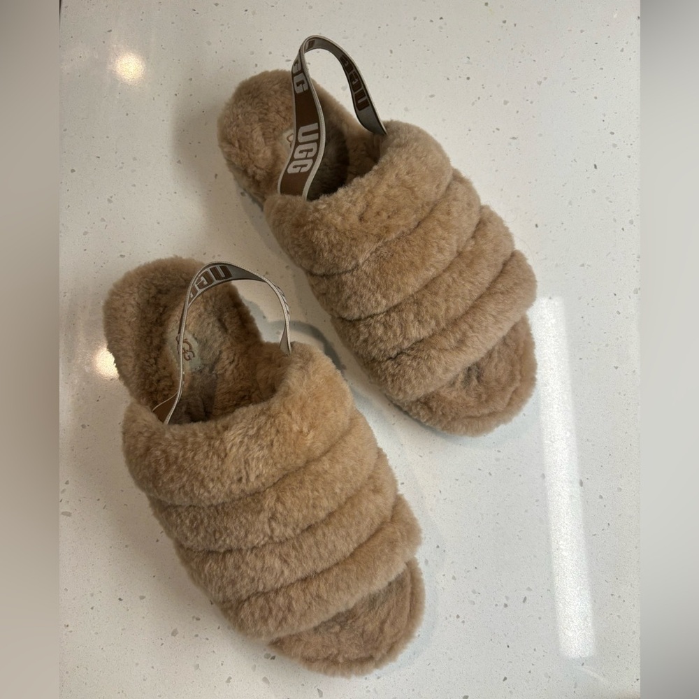 Size 10 Chestnut fluffy Ugg sandals